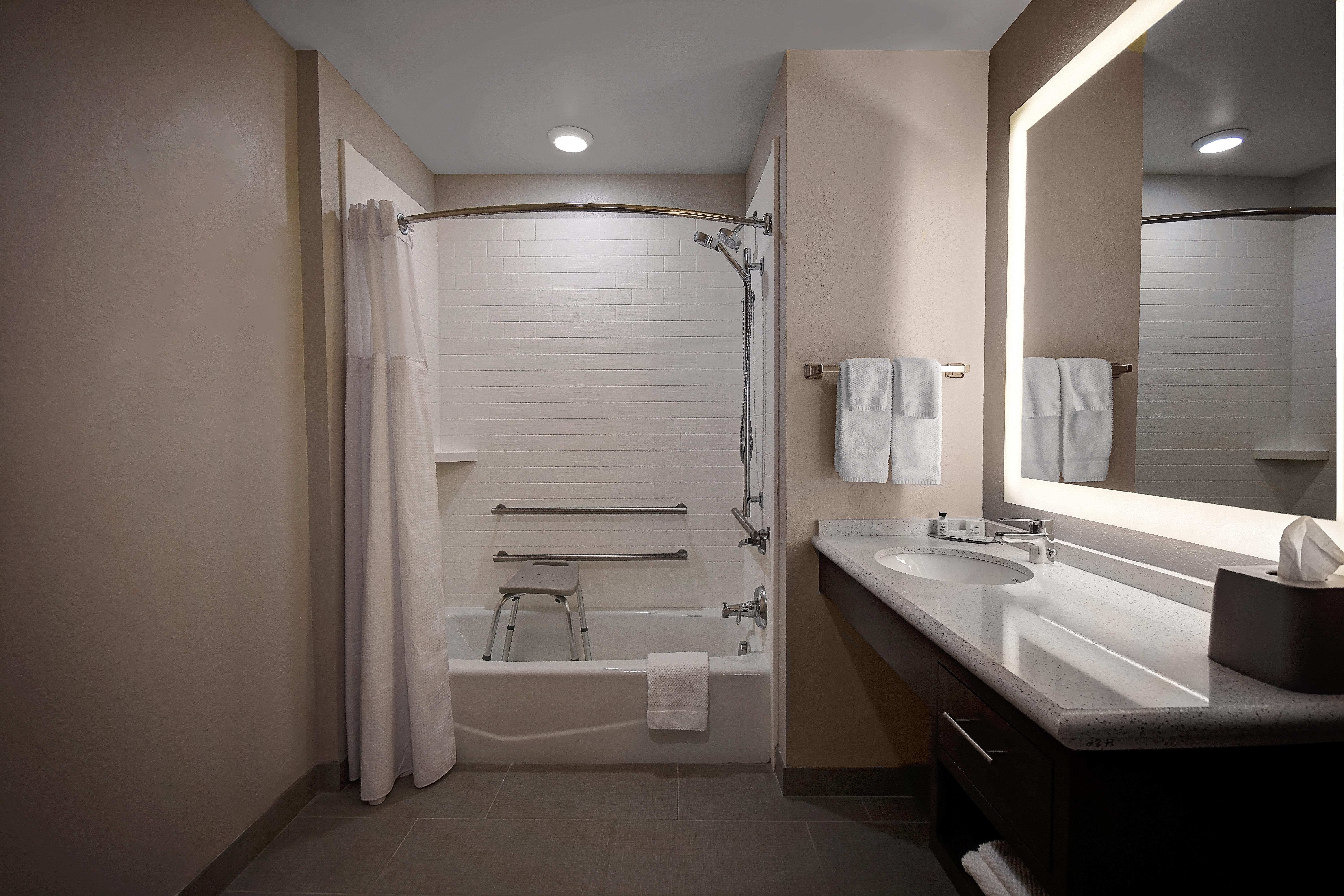 Staybridge Suites - Holland By Ihg Экстерьер фото