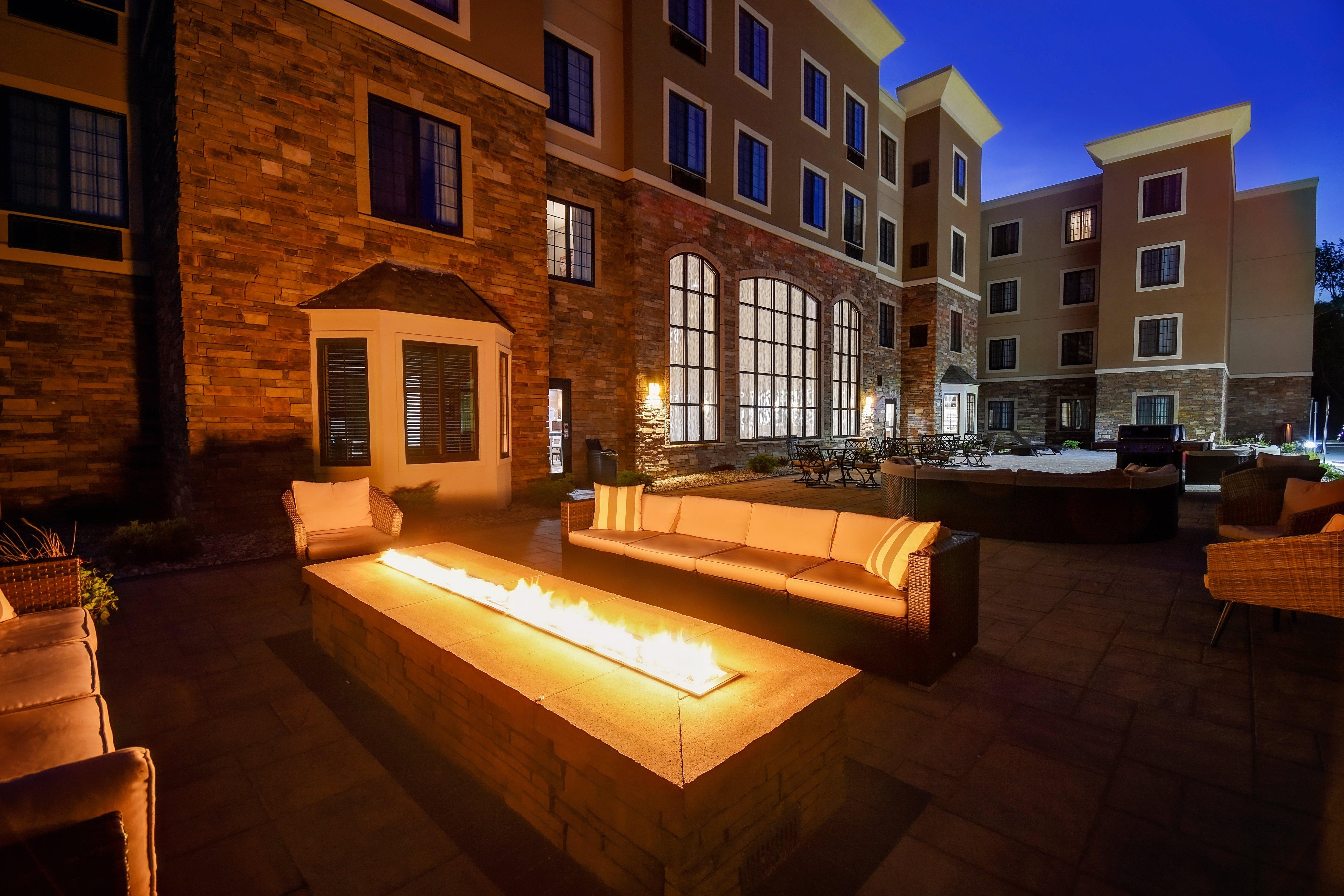Staybridge Suites - Holland By Ihg Экстерьер фото