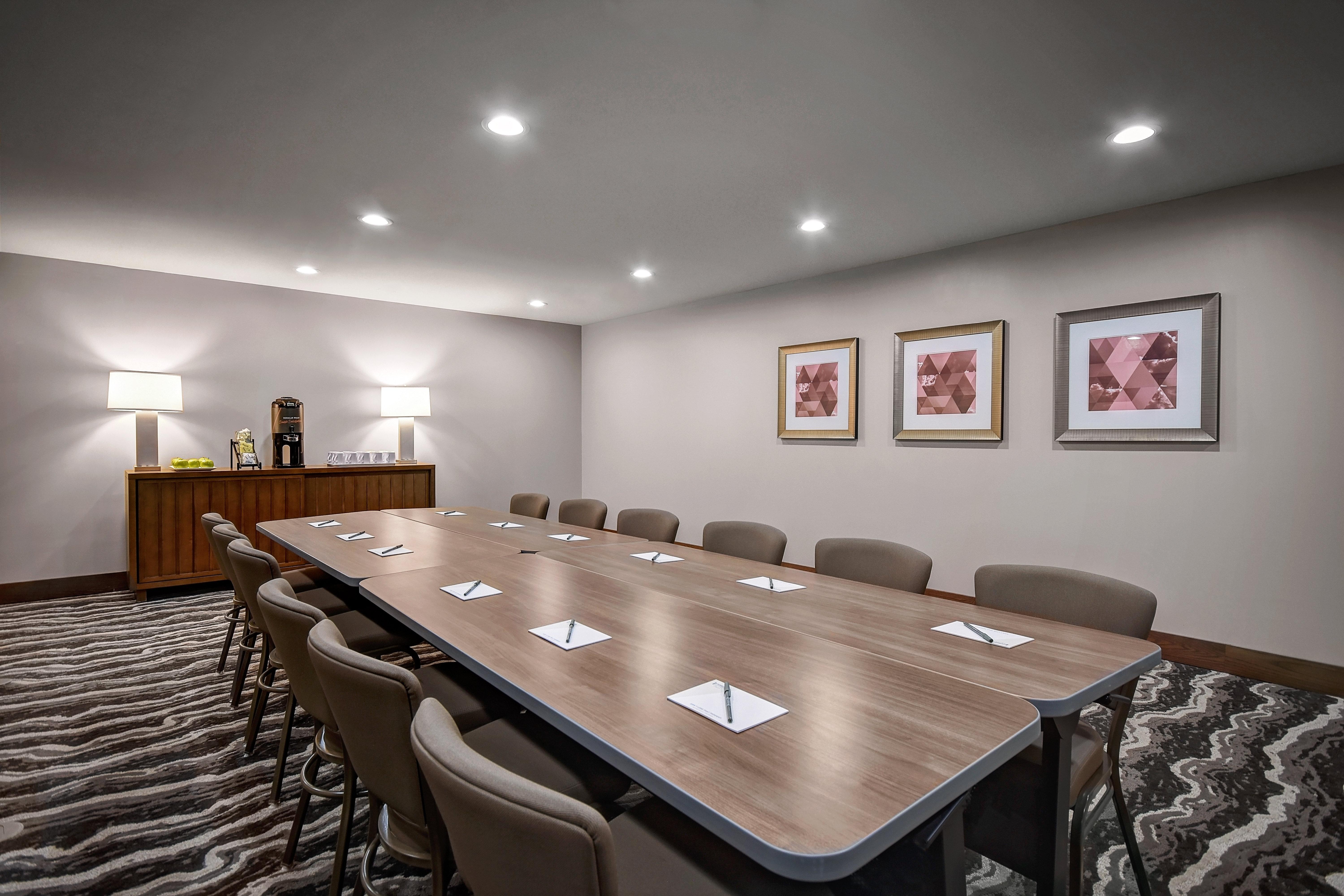 Staybridge Suites - Holland By Ihg Экстерьер фото